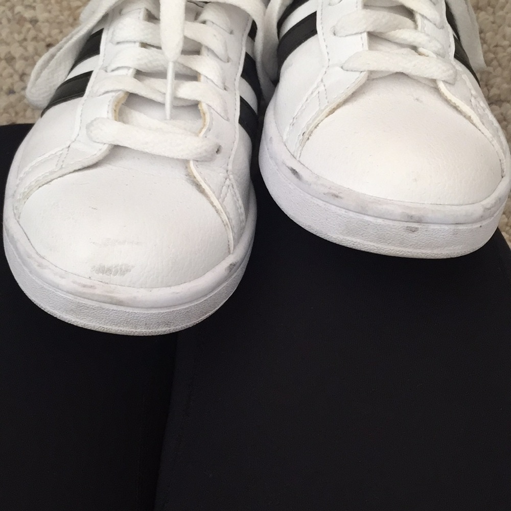 Adidas - Picture 2 of 6